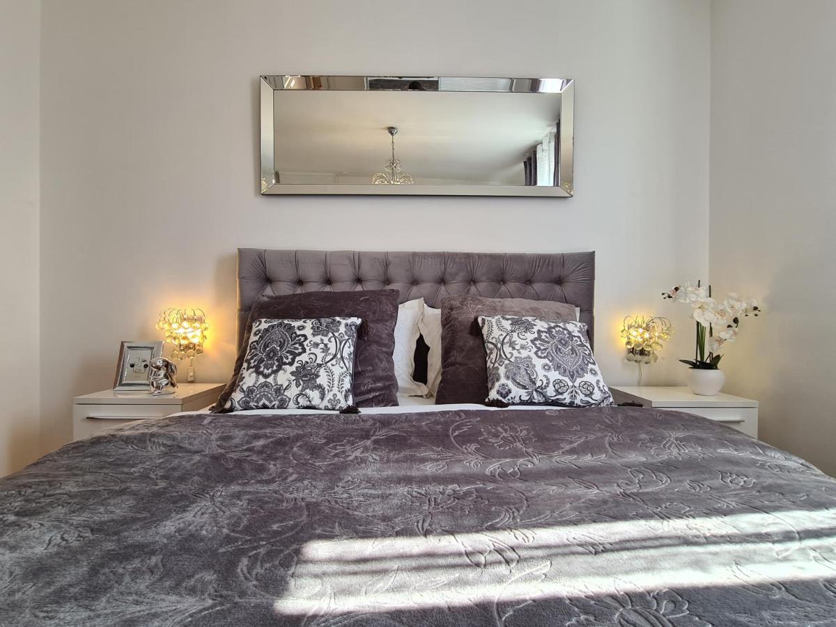 Luxurious Apartment Majda, 2 Bathrooms And Free Parking Split Exterior foto